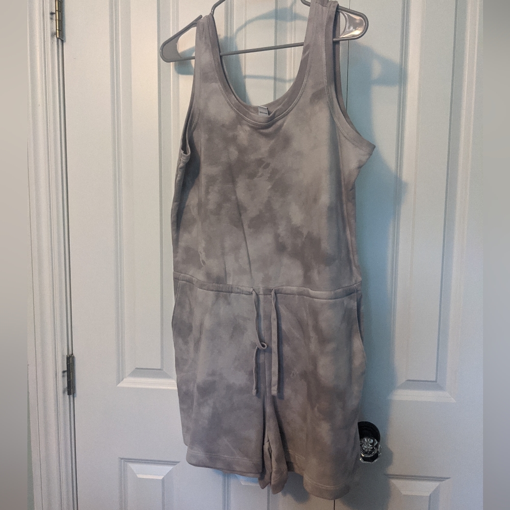Gray tie dye romper